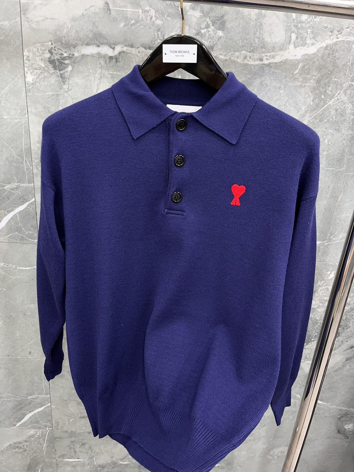 Cremefarbener Langarmstrickpullover mit Herz-Logo – Herren