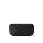 Wallet on Chain Ivy Black – the perfect day-to-evening companion, it can be carried as a clutch, worn close to – LUX VERSE Luxury Designer Fashion Outlet