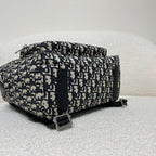 Schwarz-grauer Rucksack