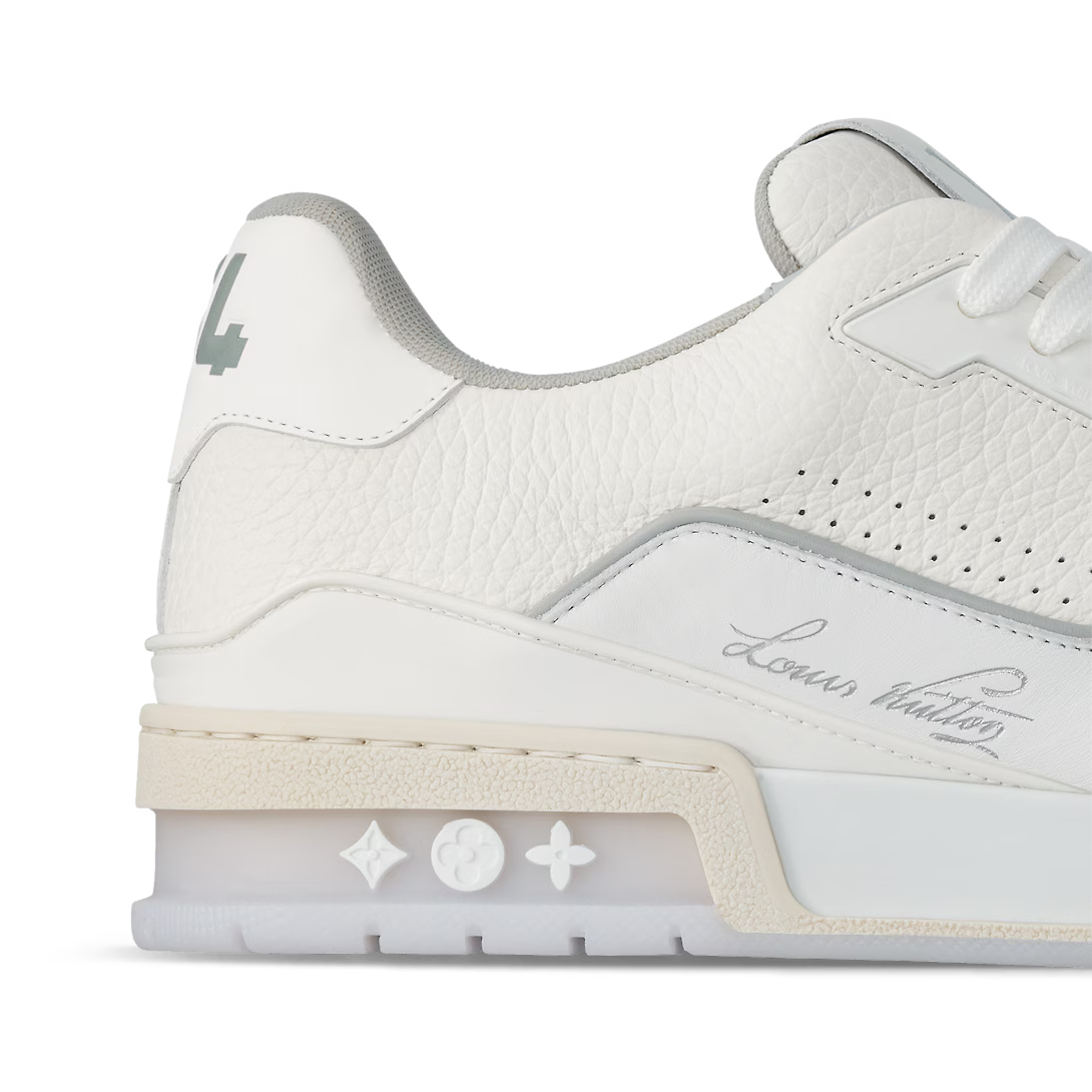 Trainer Sneaker White – inspired by vintage basketball sneakers, this cult model was designed by Artistic – LUX VERSE Luxury Designer Fashion Outlet