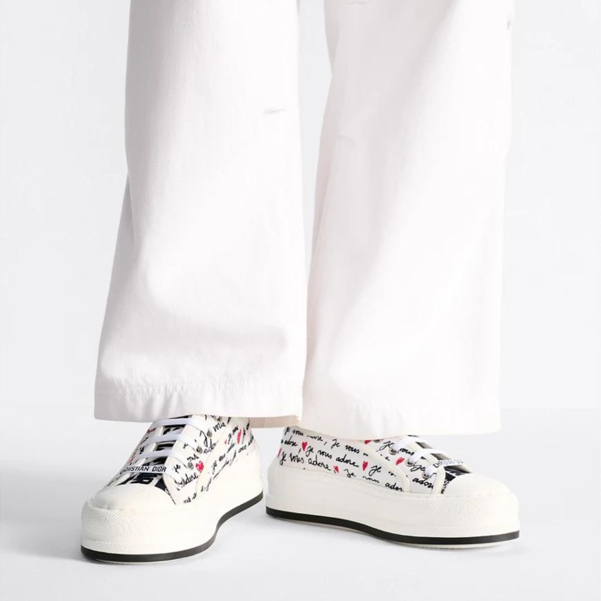 Walk'n'Platform Sneaker Adore Motif – the white embroidered cotton upper showcases the black and red Je Vous Adore (I Love – LUX VERSE Luxury Designer Fashion Outlet