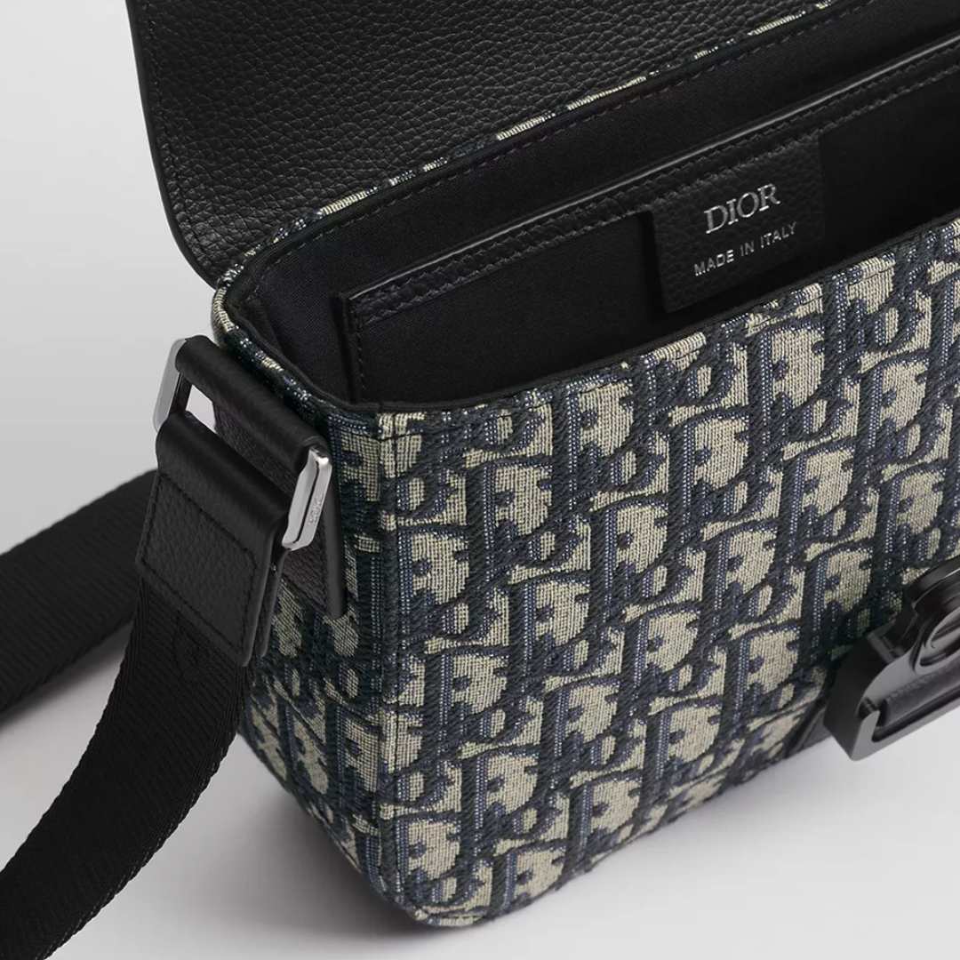Saddle small messenger flap Bag