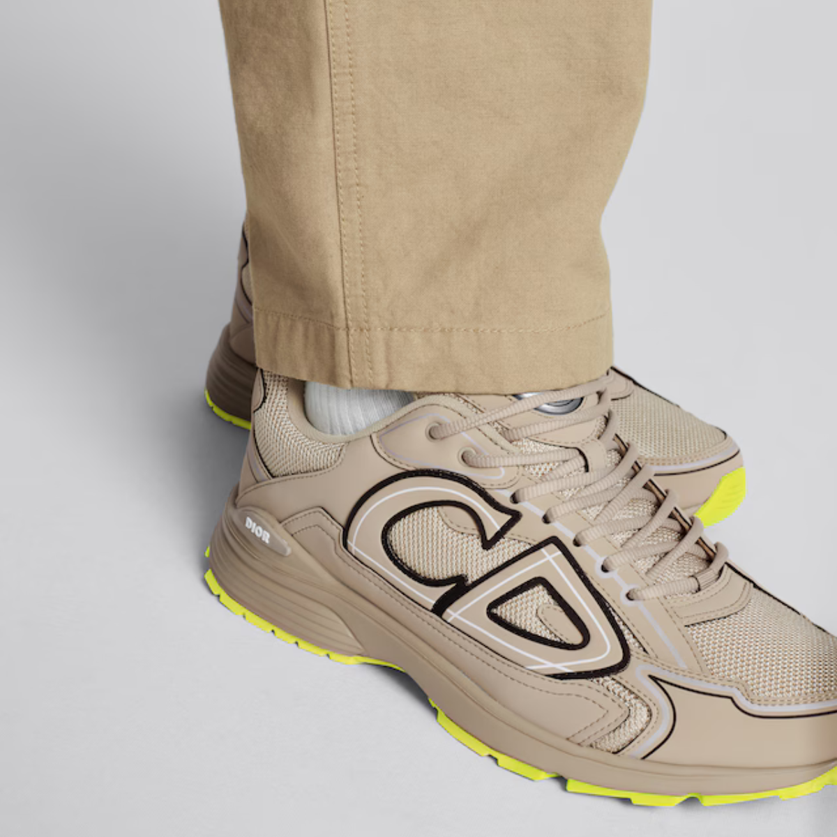 Dior B30 Sneaker Modern Sporty – the B30 sneaker has become a new House essential distinguished by its modern and – LUX VERSE Luxury Designer Fashion Outlet