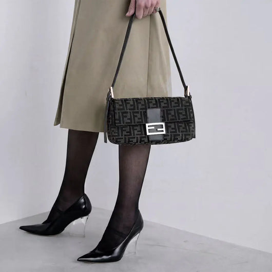 Baguette - Luxury Designer Outlet