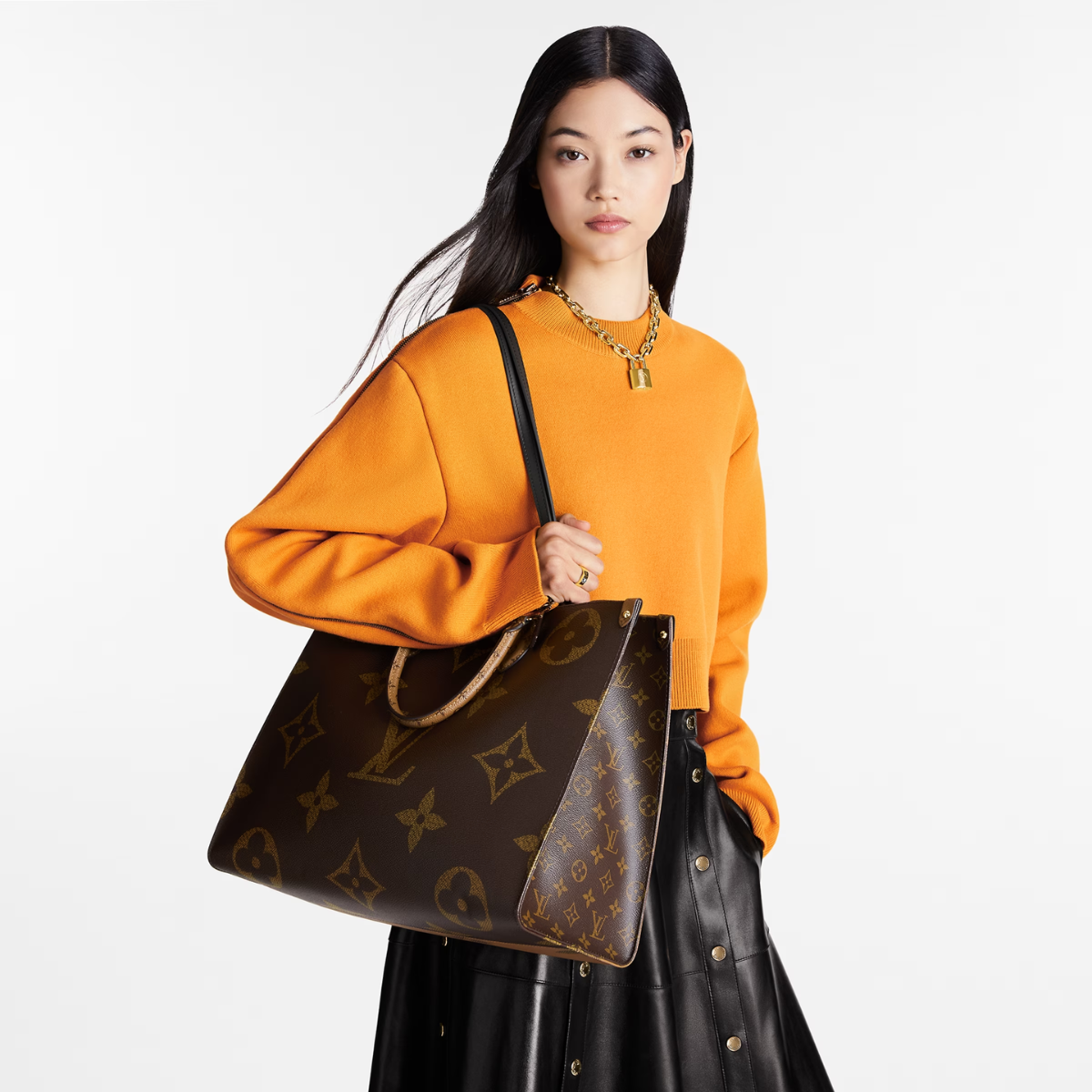 OnTheGo GM – a Monogram Reverse pattern on the sides and handles creates a stylish contrast – LUX VERSE Luxury Designer Fashion Outlet
