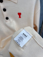Cremefarbener Langarmstrickpullover mit Herz-Logo – Herren