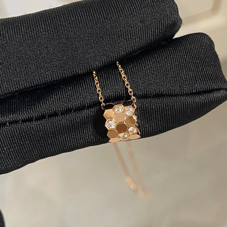 Bee Love Diamond Necklace – LUX VERSE Luxury Designer Fashion Outlet