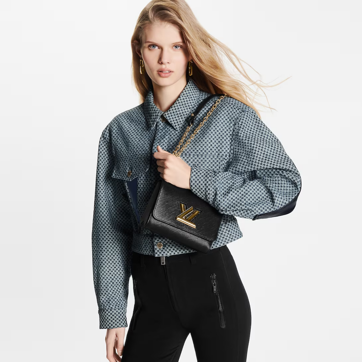 Twist PM Black – this Twist PM chain bag in grained Epi leather is accented with the now-iconic Twist – LUX VERSE Luxury Designer Fashion Outlet