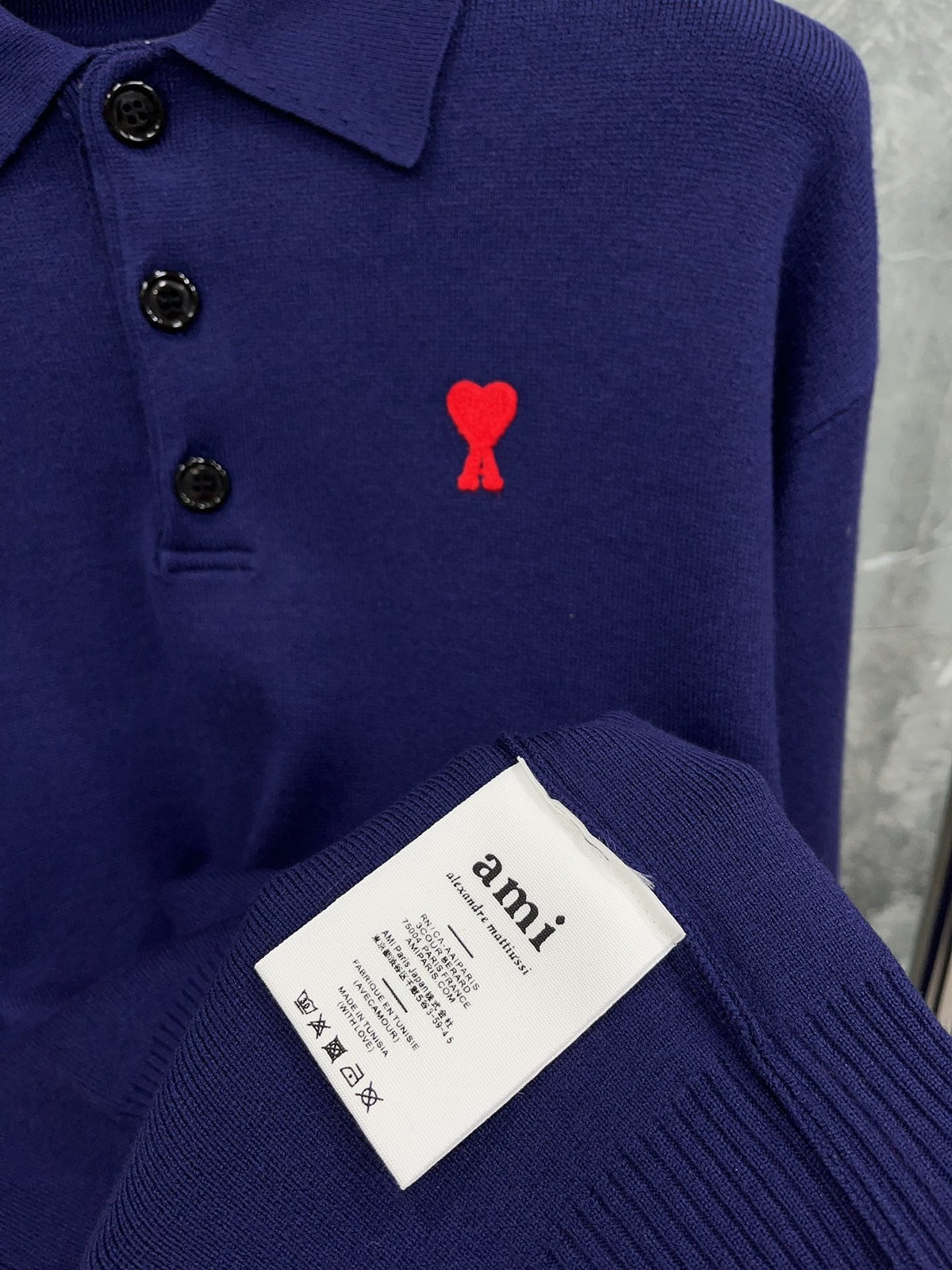 Cremefarbener Langarmstrickpullover mit Herz-Logo – Herren