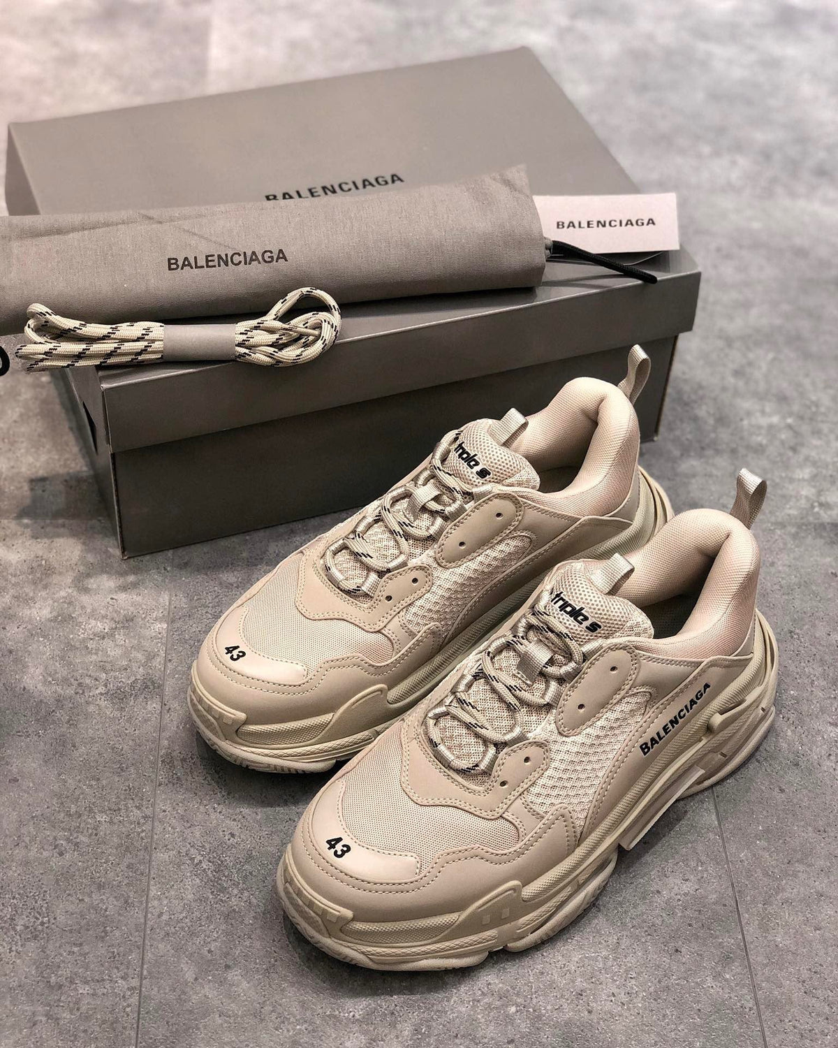 Triple S Tan-Sneaker