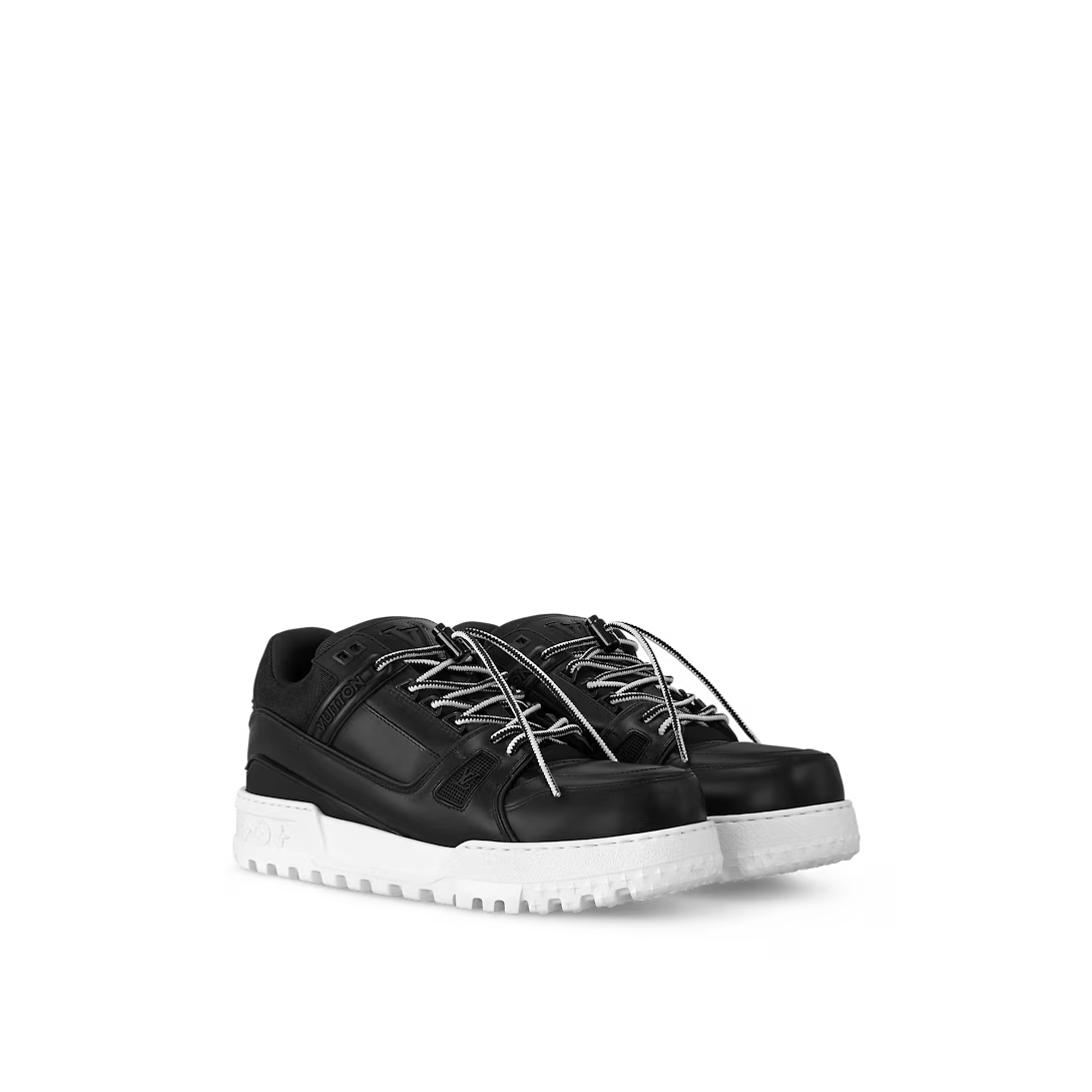 Trainer Maxi Sneaker Leather – the Trainer Maxi sneaker reinterprets the cult sneaker with a fashion-forward, – LUX VERSE Luxury Designer Fashion Outlet