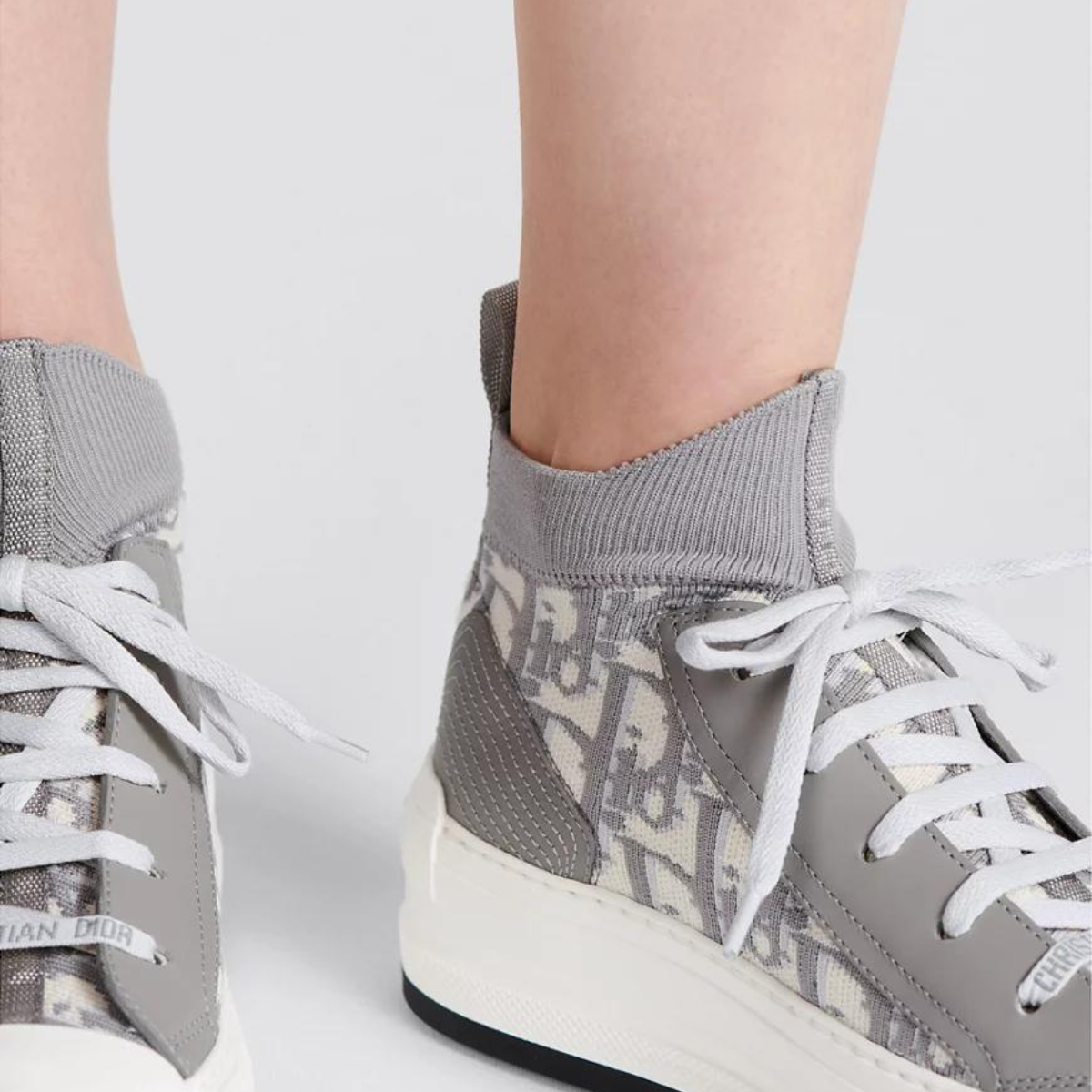 Walk'n'Platform Sneaker Oblique Mesh – the gray Oblique technical mesh upper is enhanced by tonal calfskin inserts – LUX VERSE Luxury Designer Fashion Outlet