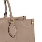 Onthego MM Beige – its articulated top handles and shoulder straps give carrying options – LUX VERSE Luxury Designer Fashion Outlet