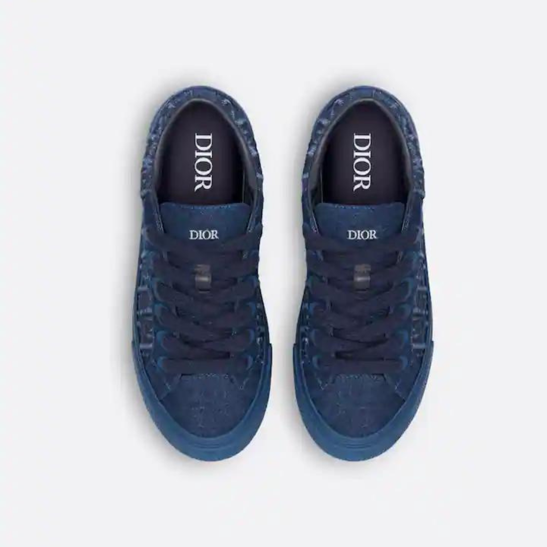 B33 Low Top Sneaker – the back of the Oblique rubber sole is enhanced by a contrasting 30 Avenue Montaigne – LUX VERSE Luxury Designer Fashion Outlet