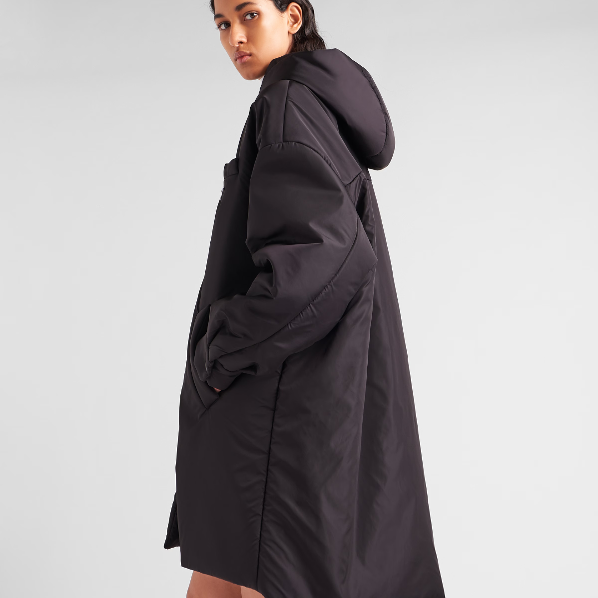Oversized light Black Re-Nylon raincoat – stay dry and stylish with this must-have addition to your wardrobe – LUX VERSE Luxury Designer Fashion Outlet