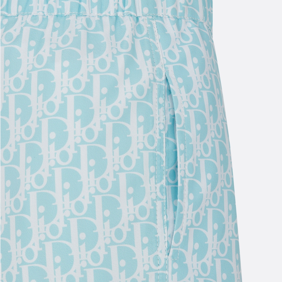 Blue Kids'Swim Shorts – finished with slanted pockets and a comfortable mesh lining, the swim shorts can be – LUX VERSE Luxury Designer Fashion Outlet