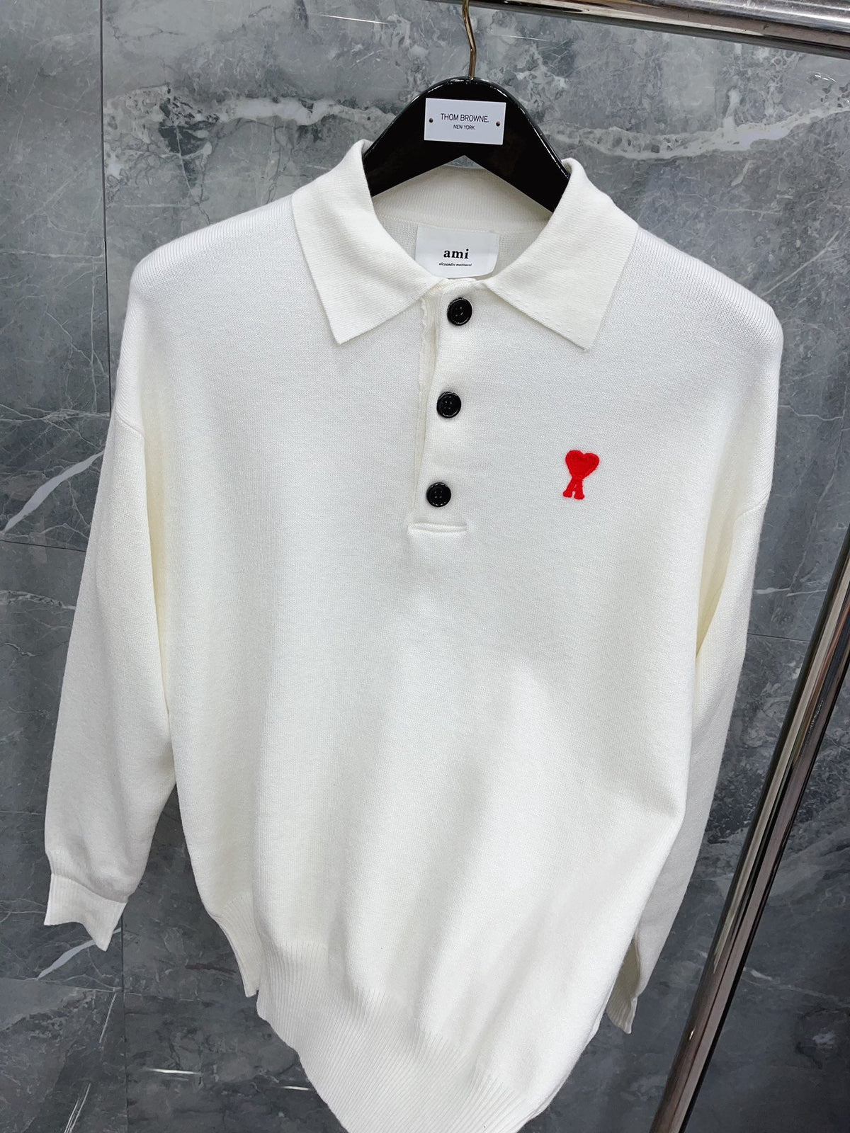 Cremefarbener Langarmstrickpullover mit Herz-Logo – Herren