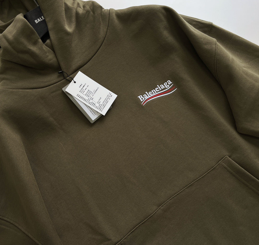 Olivfarbener Pullover mit Brustlogo aus Baumwolle – Herren