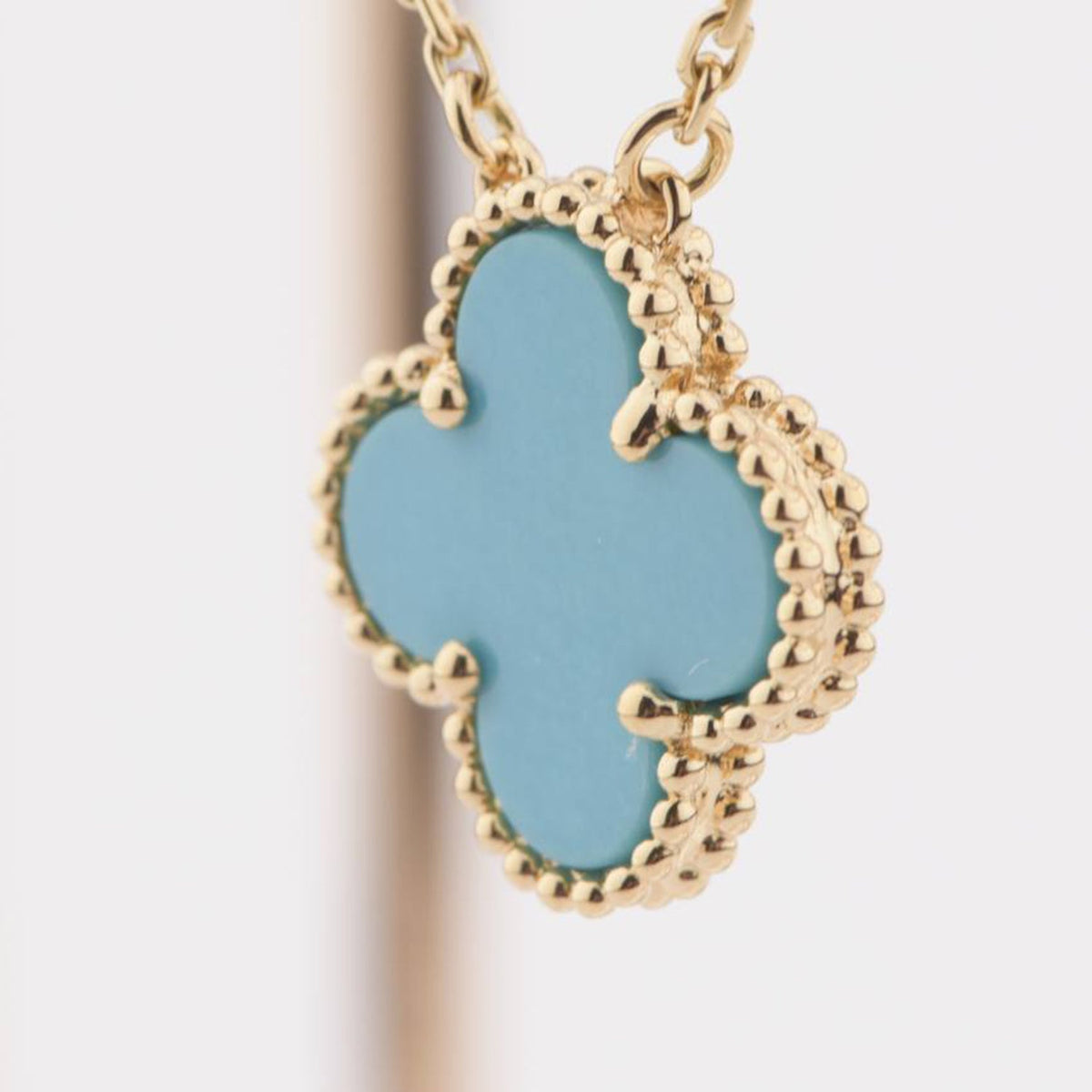 Clover 15mm Vintage Turquoise Necklace – LUX VERSE Luxury Designer Fashion Outlet