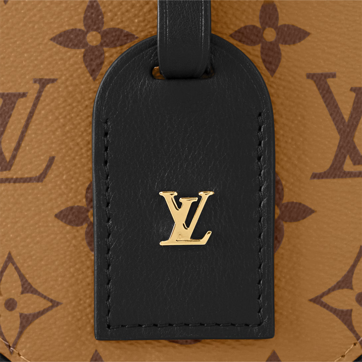 Mini Boite Chapeau – the zip closure reveals a well-organized inside with two large gusseted compartments – LUX VERSE Luxury Designer Fashion Outlet