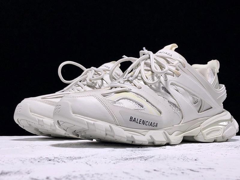 Sneaker Track aus weißem Mesh