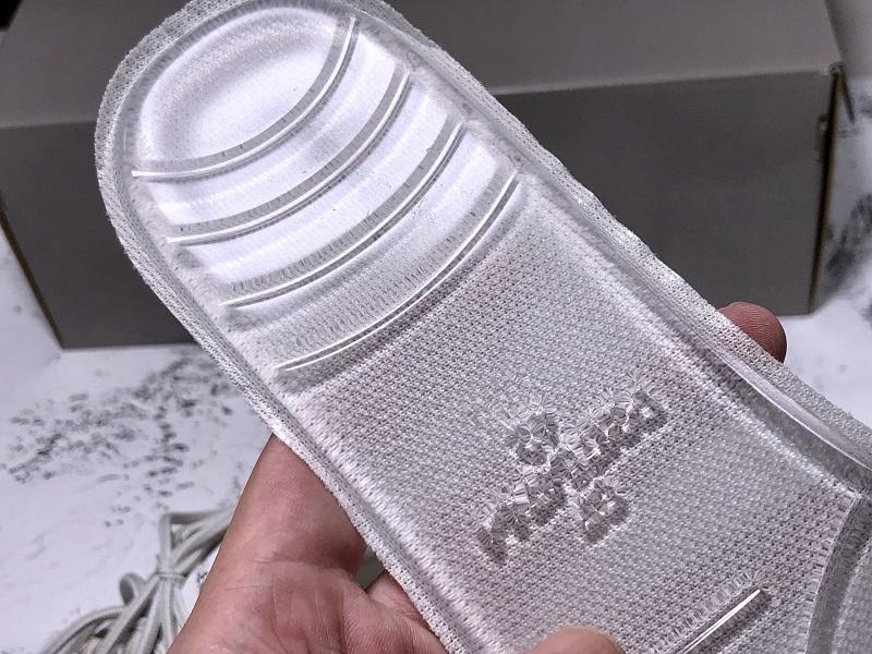 Sneaker Track aus weißem Mesh