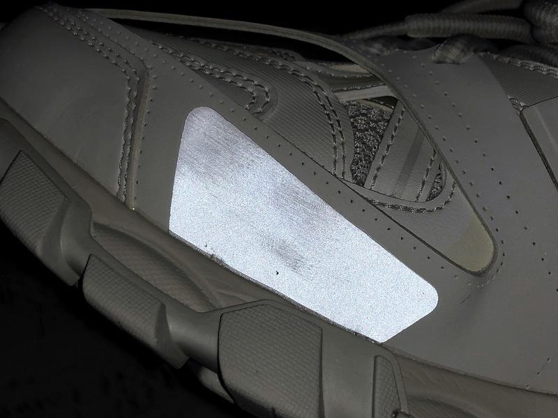 Sneaker Track aus weißem Mesh