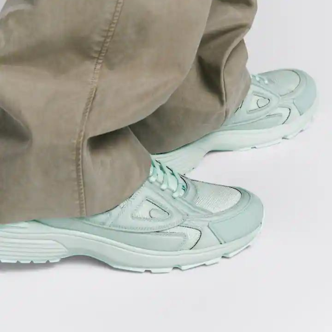 B30 Sneaker – LIMITED AND NUMBERED EDITION – the B30 sneaker has become a new House essential, distinguished by its modern – LUX VERSE Luxury Designer Fashion Outlet