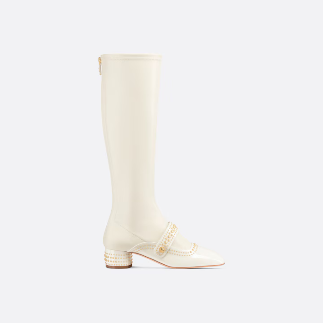 Belle-D Heeled Boot – the new Belle-D heeled boot draws inspiration from the elegance and refinement – LUX VERSE Luxury Designer Fashion Outlet