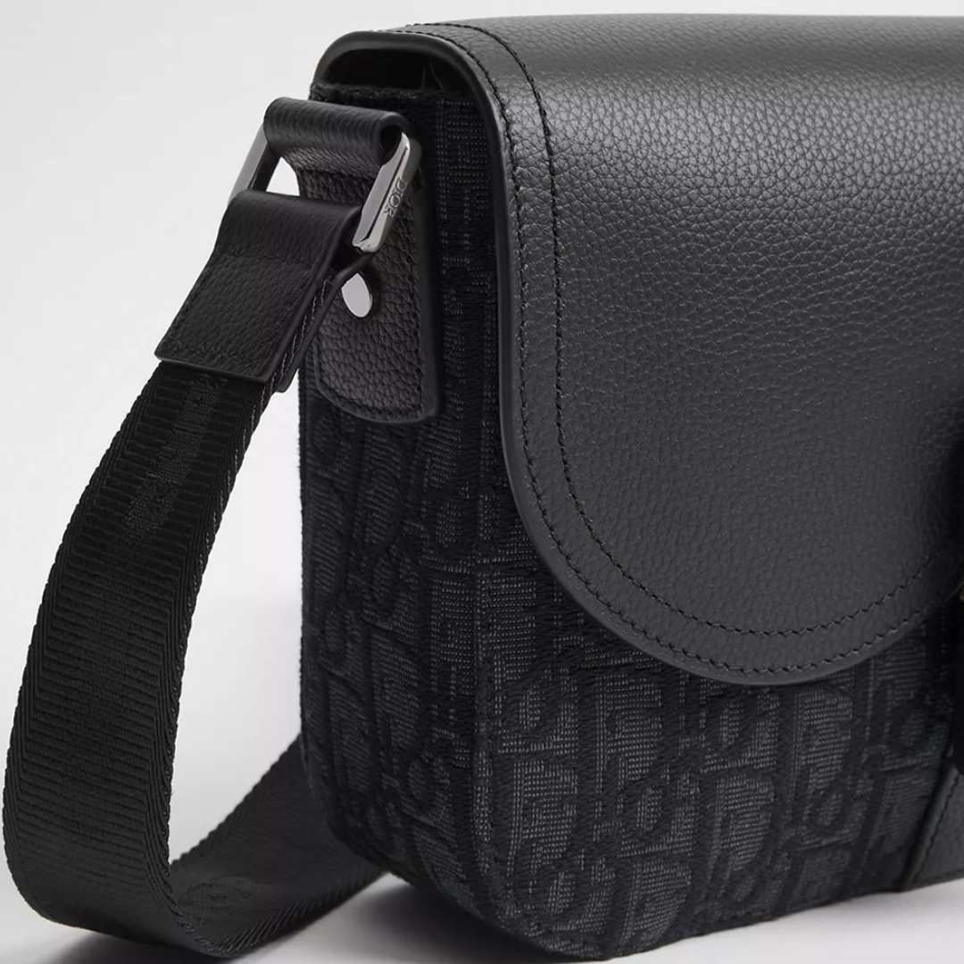 Saddle small messenger flap Bag
