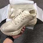 Rhyton-Sneaker aus Elfenbein