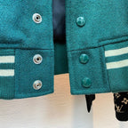 Grüne Wolljacke im College-Stil mit Kontrastärmeln – Herren