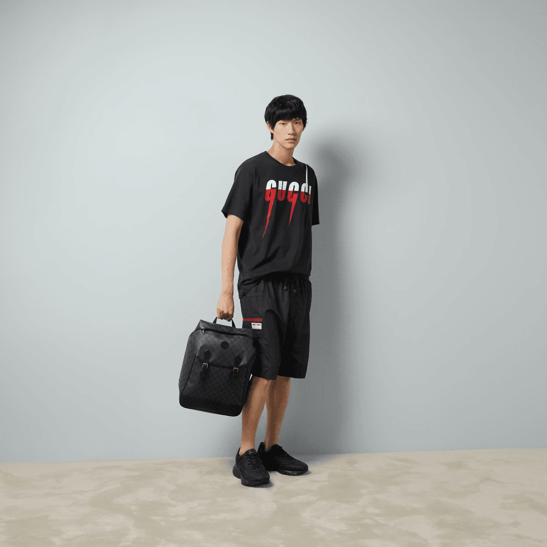 Black T-SHIRT WITH BLADE PRINT – black cotton jersey White and red Blade print Crewneck Oversize fit 100% – LUX VERSE Luxury Designer Fashion Outlet