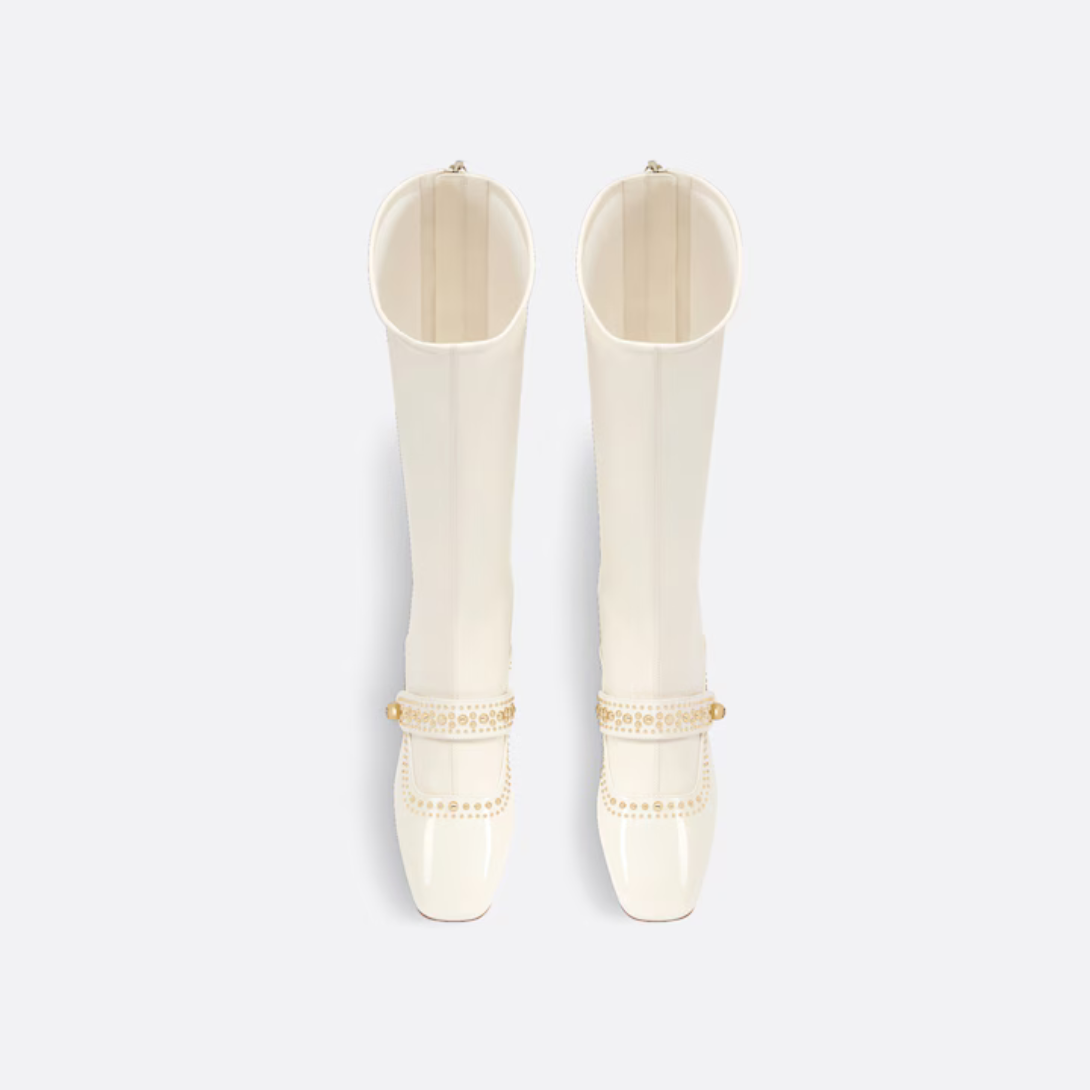 Belle-D Heeled Boot – the new Belle-D heeled boot draws inspiration from the elegance and refinement – LUX VERSE Luxury Designer Fashion Outlet