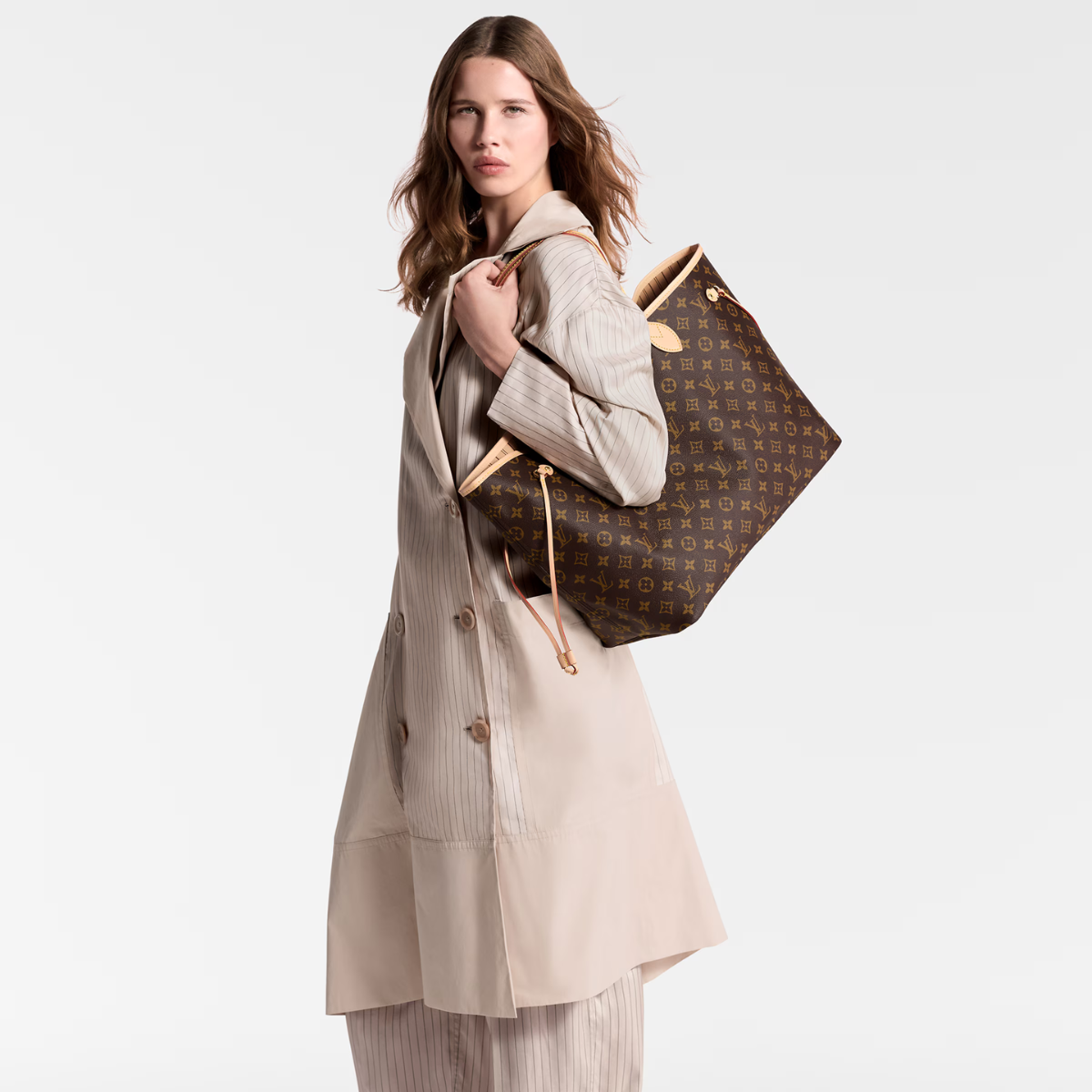 Neverfull GM Monogram Canvas – made from supple Monogram canvas with natural cowhide trim, it is ultra-roomy but – LUX VERSE Luxury Designer Fashion Outlet