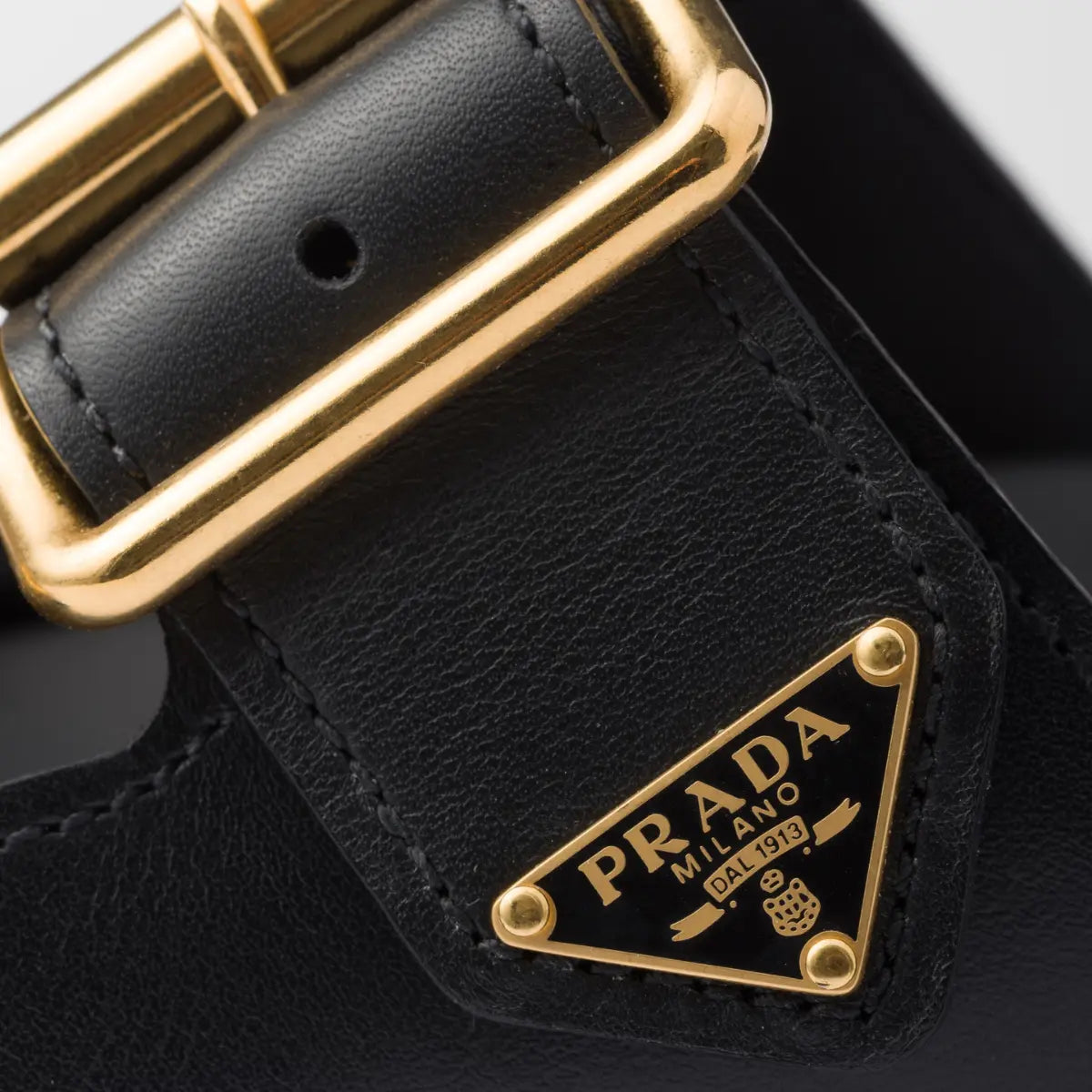 Suede strap slides – this versatile footwear characterized by straps with metal buckles are completed – LUX VERSE Luxury Designer Fashion Outlet