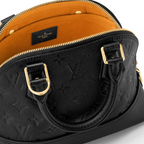 Neo Alma BB Black – the lining in a contrasting color and classic details such as – LUX VERSE Luxury Designer Fashion Outlet