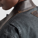 Canvas trucker jacket – the utility-inspired garment with leather collar is decorated with the triangle logo – LUX VERSE Luxury Designer Fashion Outlet