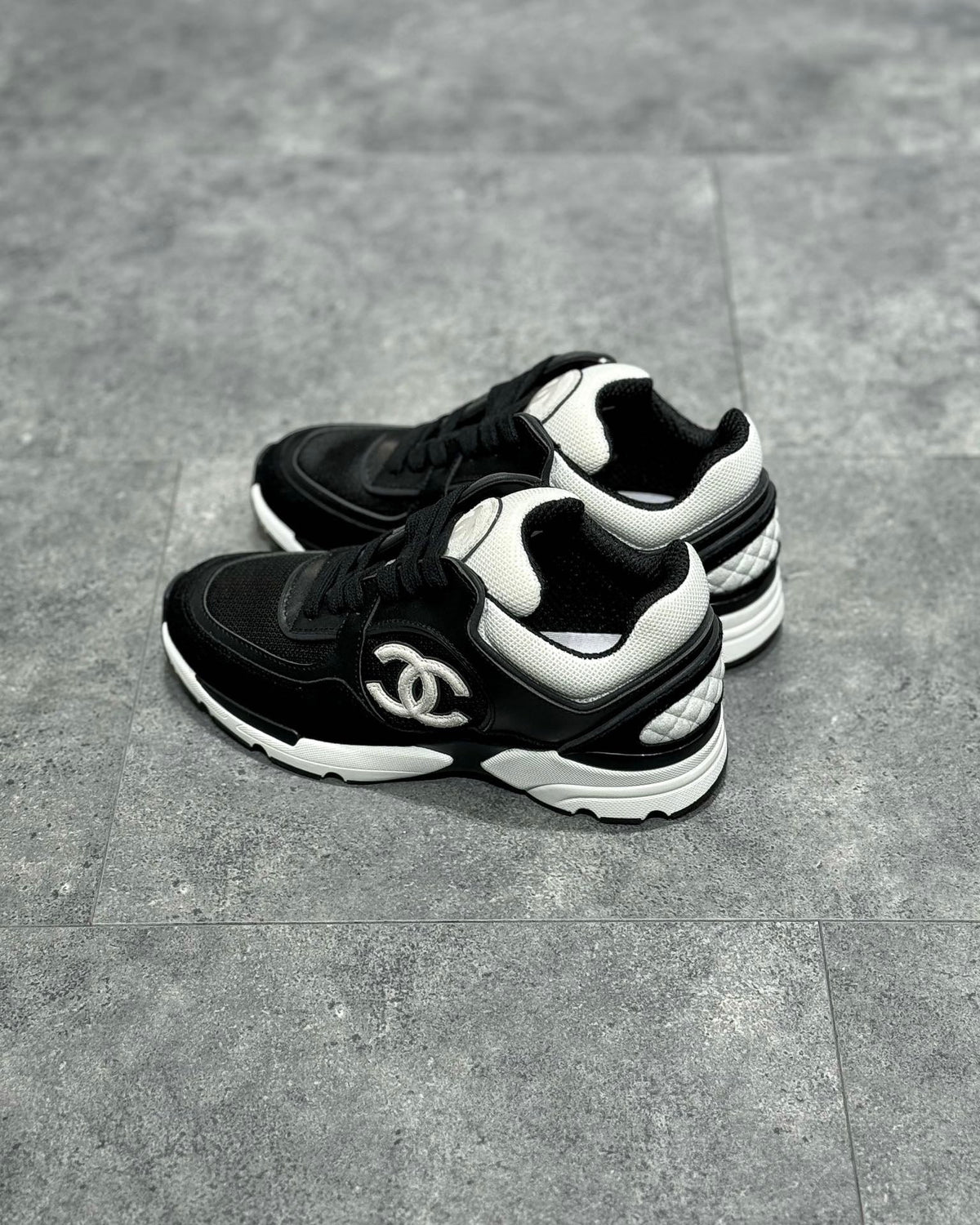 White Mesh Colourblock Chunky - Women's