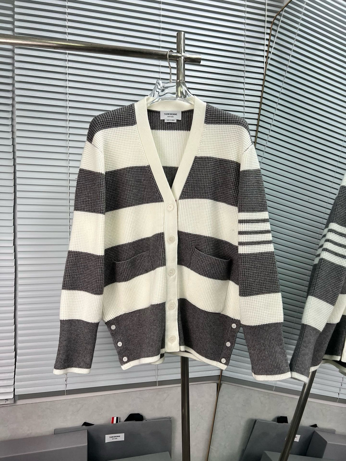 Cremefarbener Wollcardigan mit Streifen – Herren