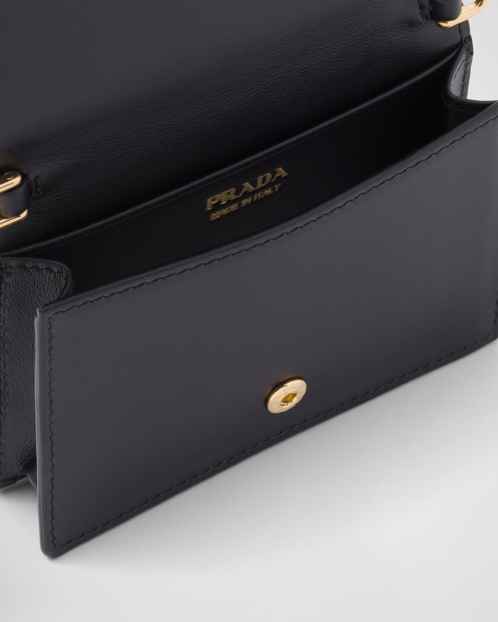 Leather card holder with shoulder strap – the detachable shoulder strap makes it possible to wear the accessory decorated with – LUX VERSE Luxury Designer Fashion Outlet