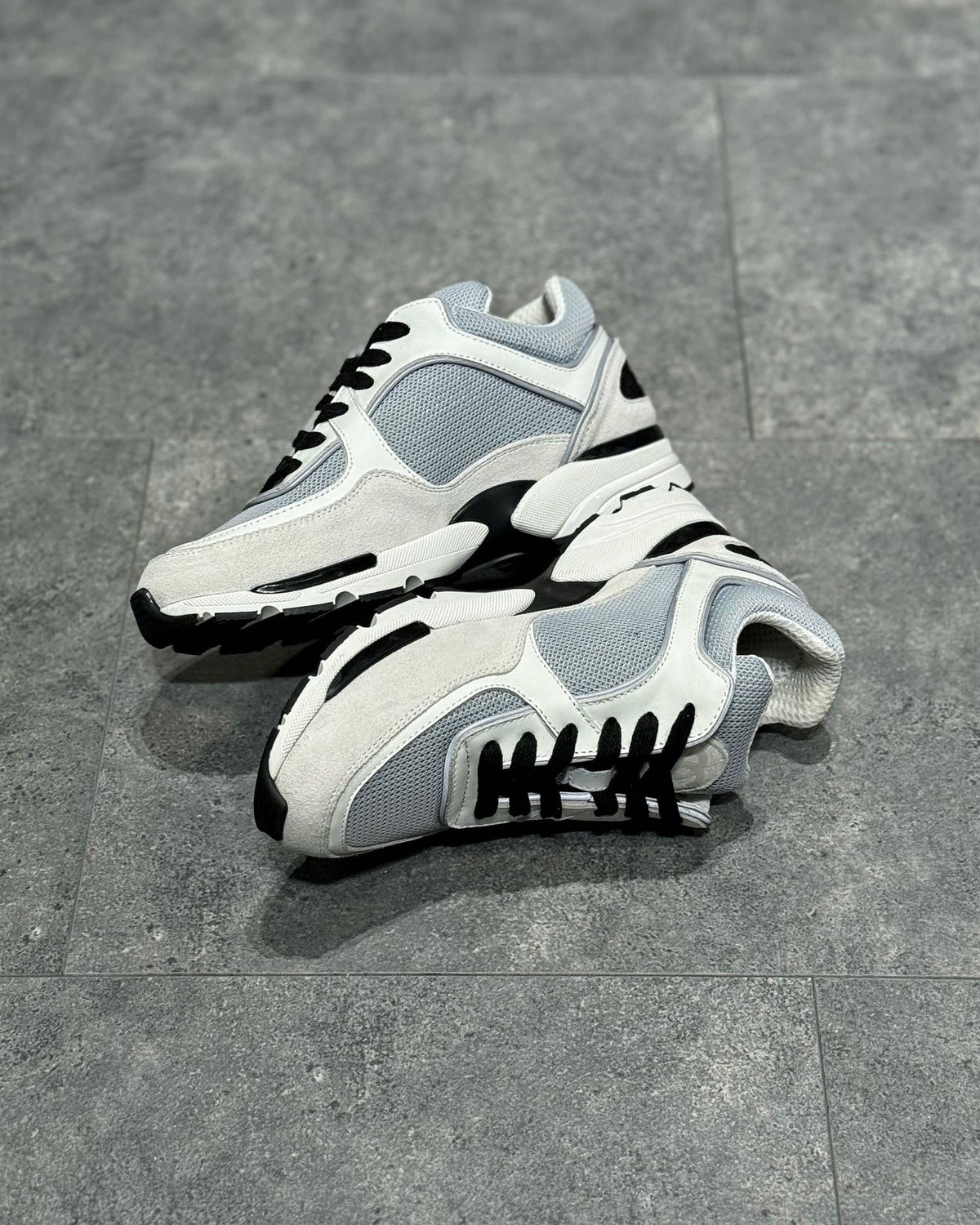 White Mesh Colourblock Chunky - Women's