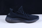 Yeezy Boost Schwarz-Weiß-Sneaker