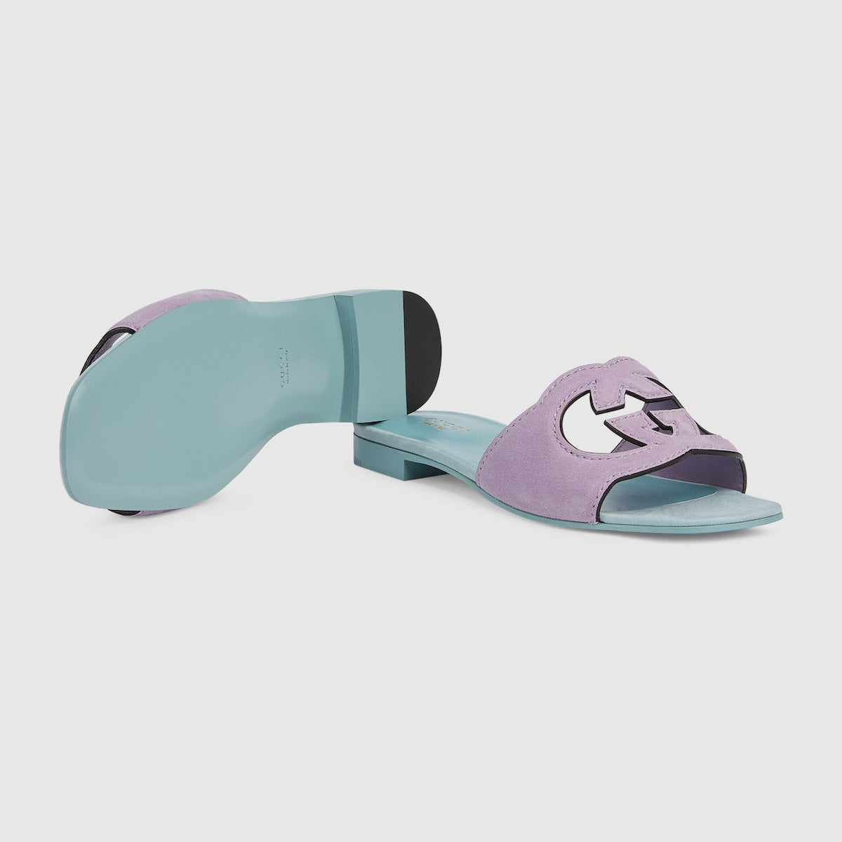 Sandal with interlocking G – inspired by the summer spirit and beach clubs on the Italian coast, this item is – LUX VERSE Luxury Designer Fashion Outlet