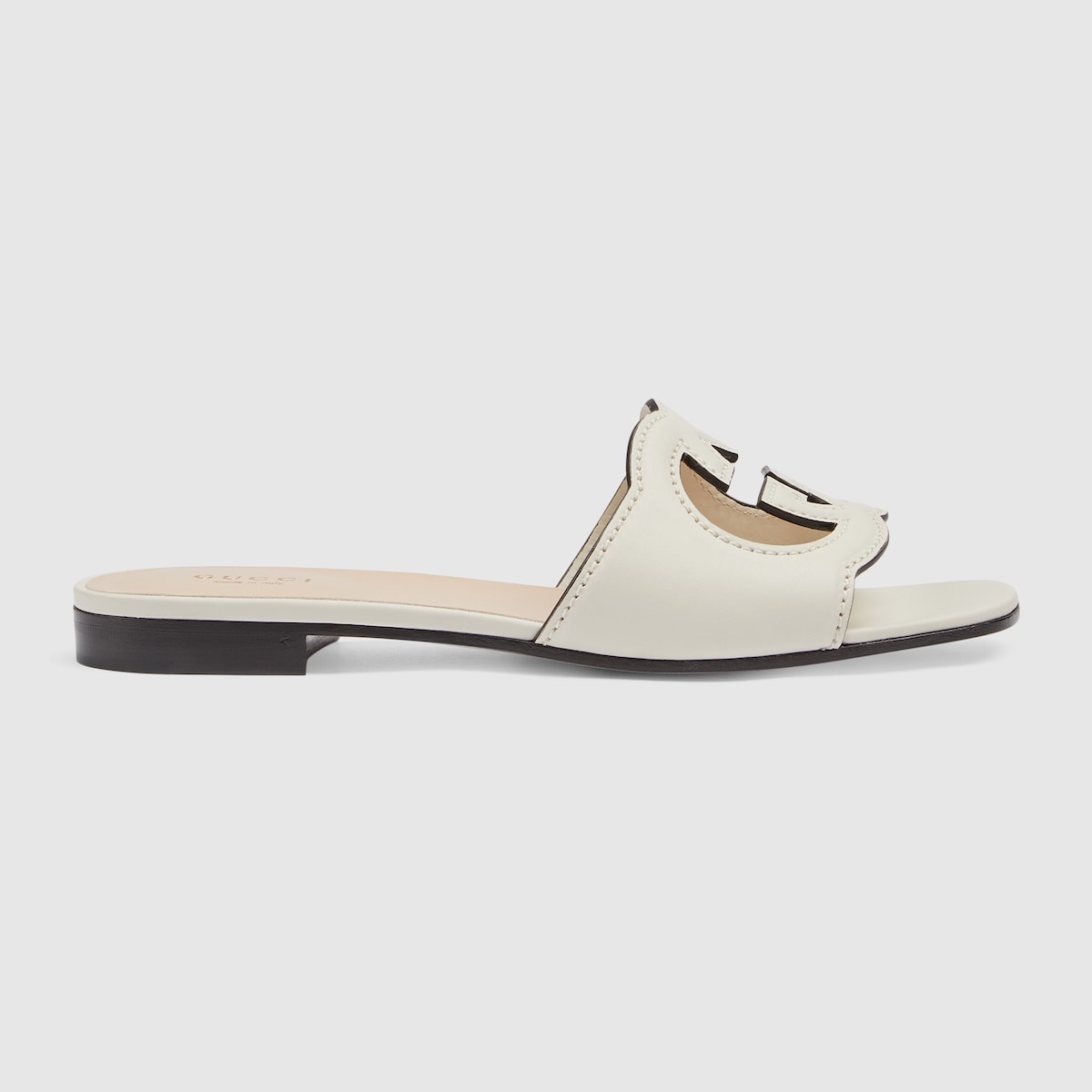 Suede sandal with interlocking G – inspired by the summer spirit and beach clubs on the Italian coast, this item is – LUX VERSE Luxury Designer Fashion Outlet