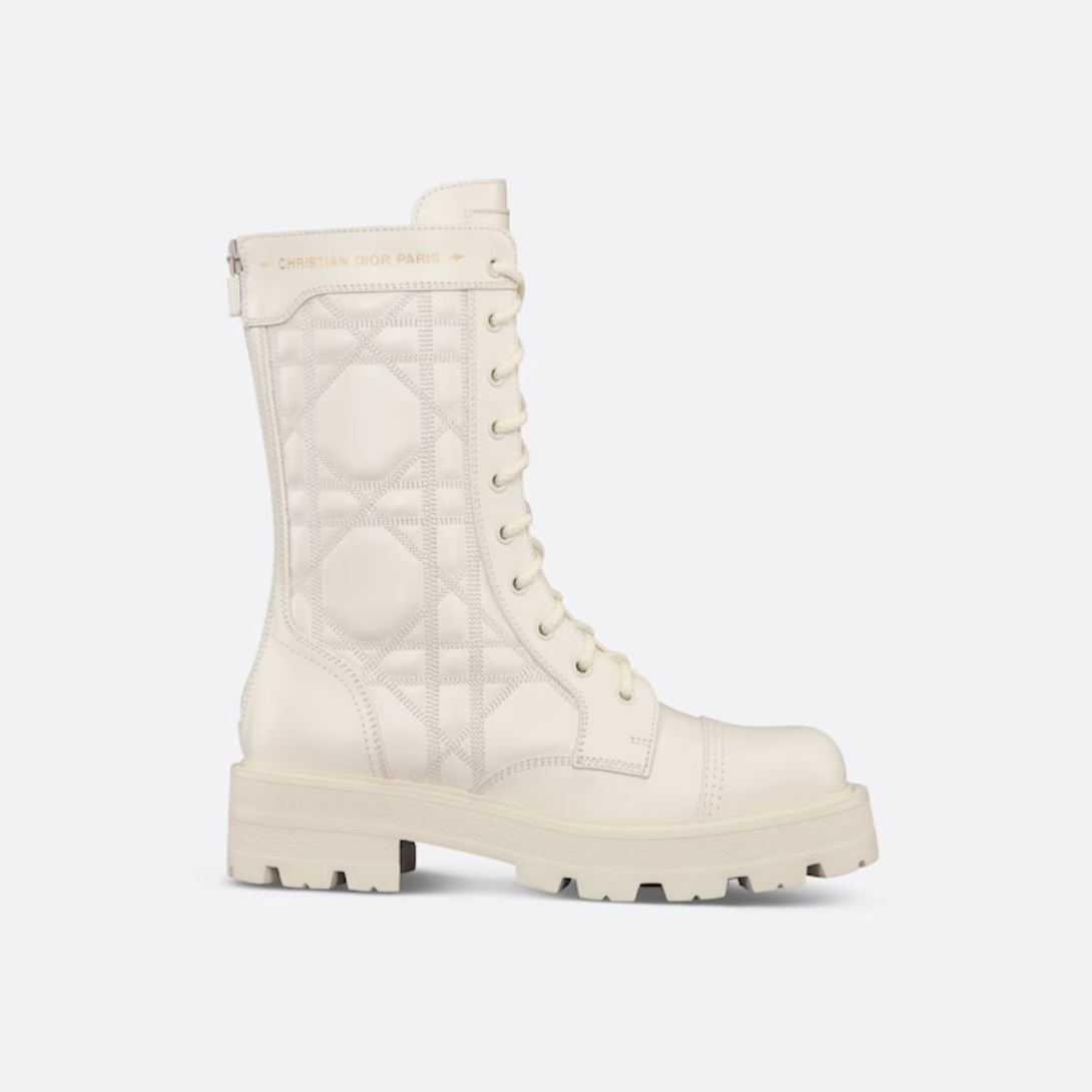 D-Unit Ankle Boot – crafted in white calfskin, it is enhanced by the Cannage motif with a quilted effect – LUX VERSE Luxury Designer Fashion Outlet
