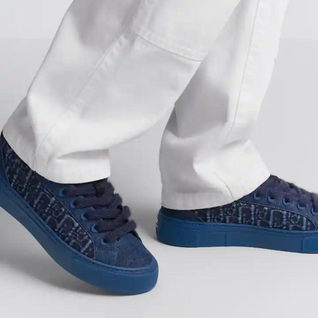 B33 Low Top Sneaker