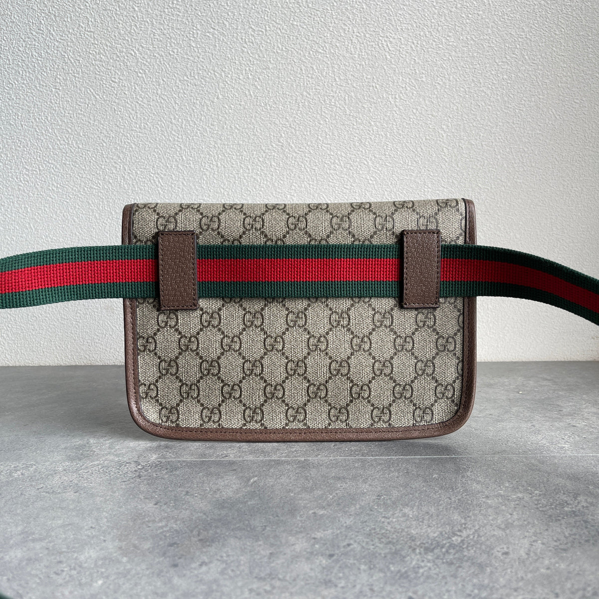 Gürteltasche mit Tigerkopf