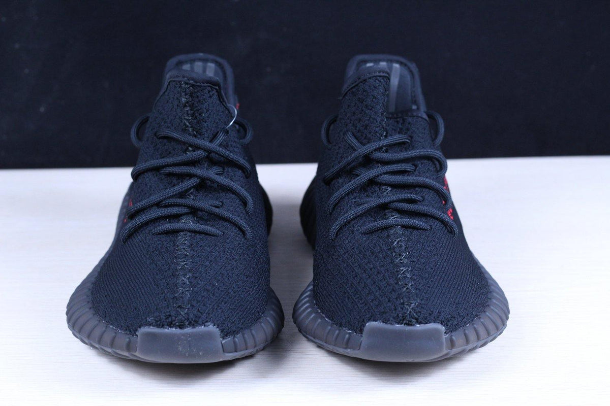 Yeezy 350 V2 Boost Bred schwarz-rote Sneakers