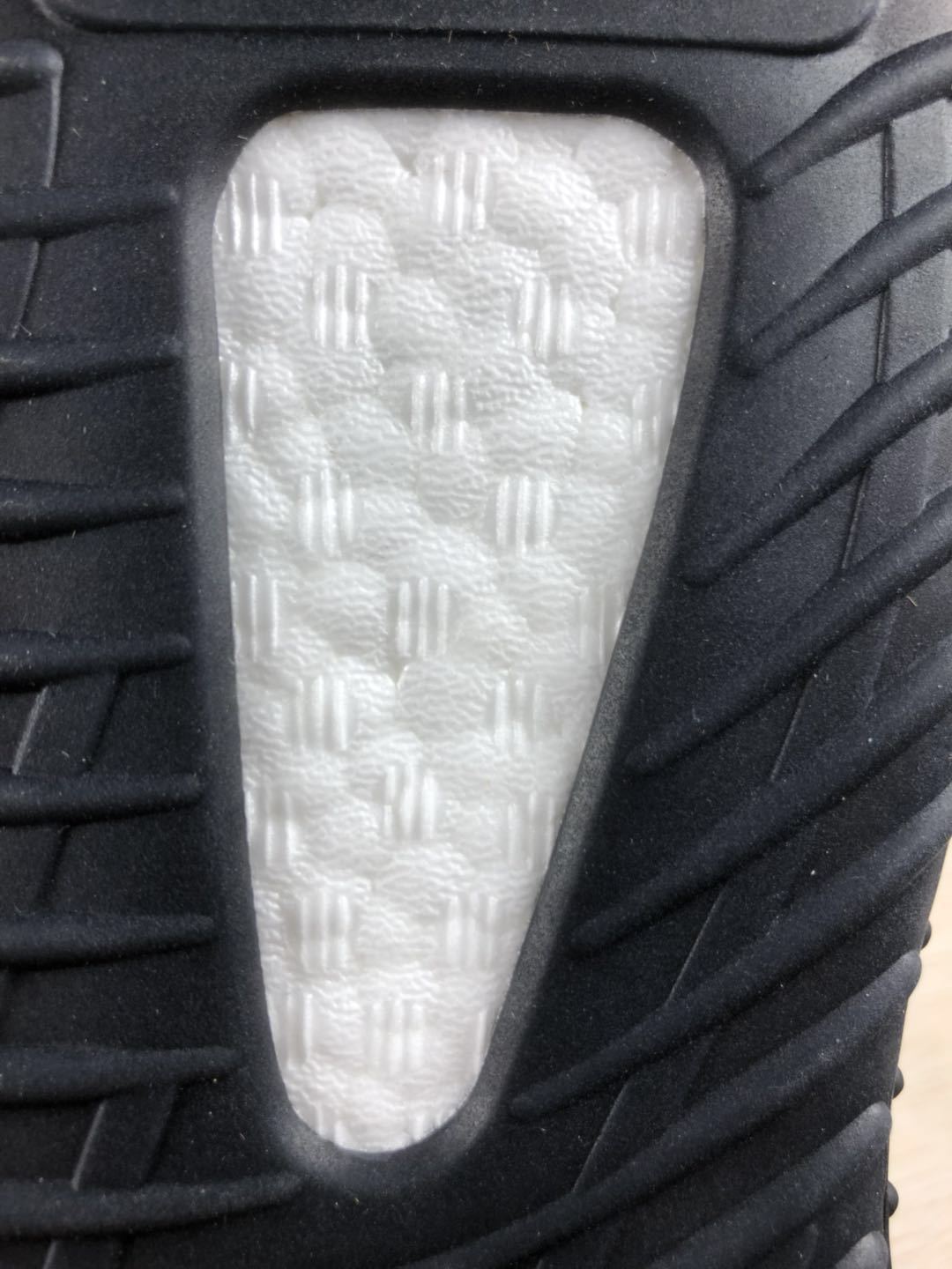 Yeezy 350 V2 non-Reflective Black Sneakers